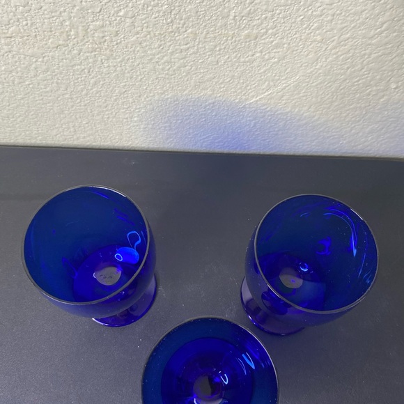 Celebrity Brand 24% Lead Crystal Blue Goblets set Of Three - Picture 4 of 4